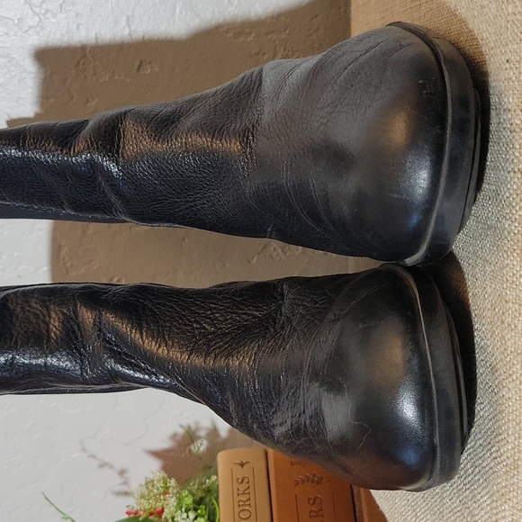 CIRCA Leather Bootie 10M - Picture 10 of 16